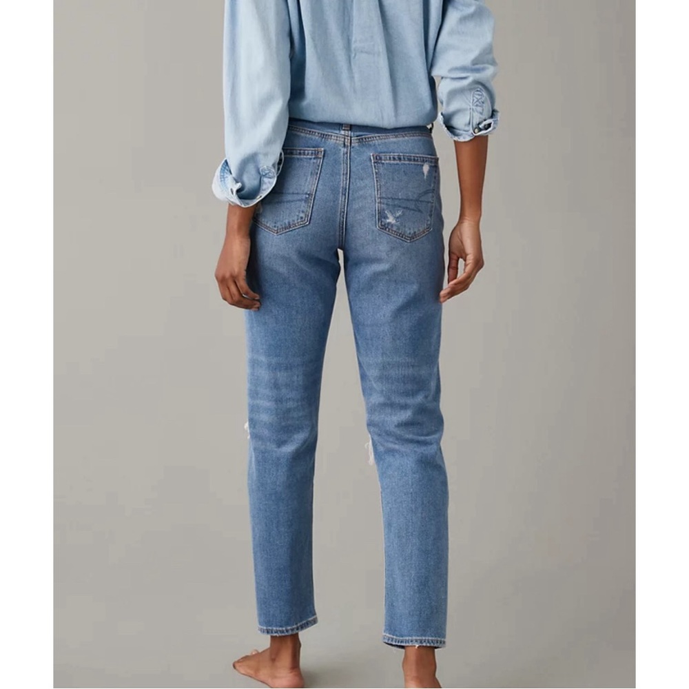 AE Ripped Mom Jean 👖 - Picture 4 of 13